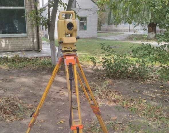 855